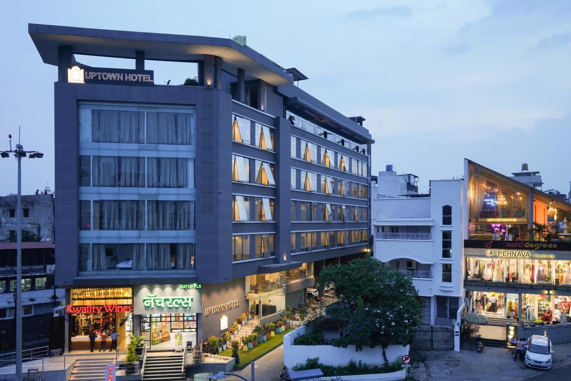 Uptown Hotel Nágpur Exteriér fotografie
